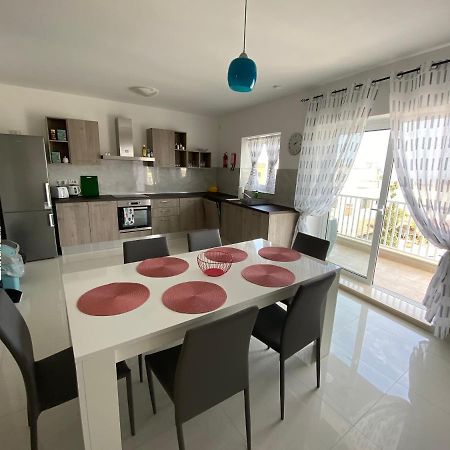 Sunshine Apartments Mellieha - Modern Three Bedroom Apartment - Apt No 1 Eksteriør bilde