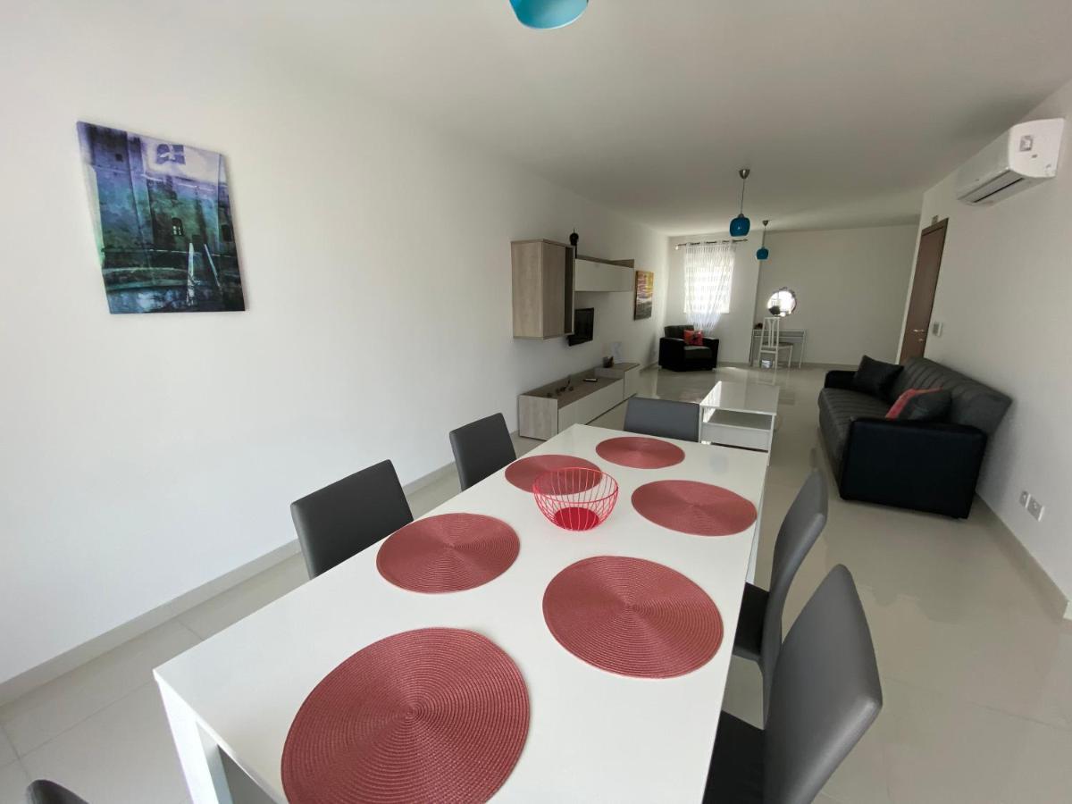 Sunshine Apartments Mellieha - Modern Three Bedroom Apartment - Apt No 1 Eksteriør bilde